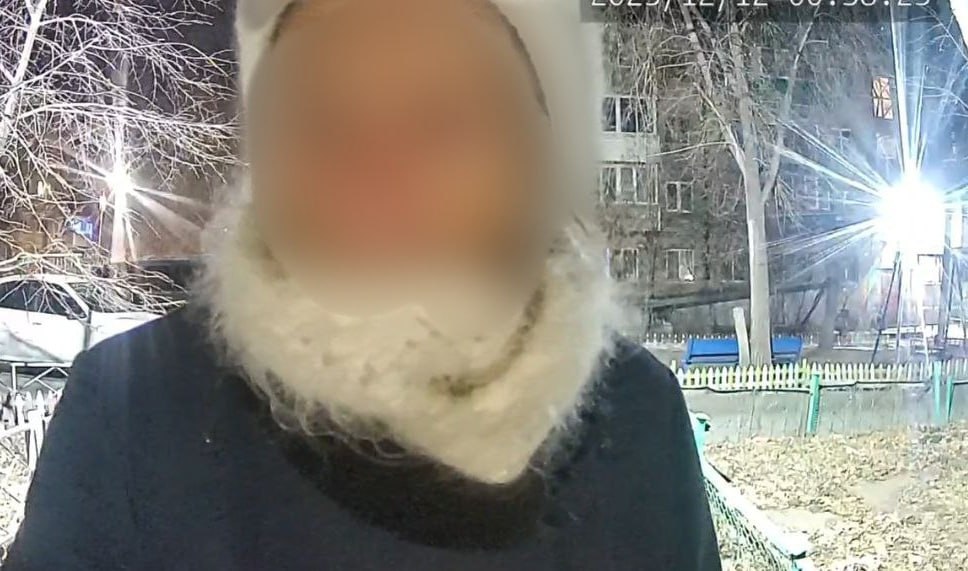 В Орске нашли пропавшую 70 летнюю женщину с деменцией В Орске завершились почти двухдневные поиски 70 летней местной жительницы которая пропала 18 декабря уйдя из дома на проспекте Ленина После обращения родственников в полицию сотрудники уголовного розыска организовали поиски Пенсионерку обнаружили в подвале многоквартирного дома в другом районе города Её передали бригаде скорой помощи и доставили в медучреждение где оказывают необходимую помощь