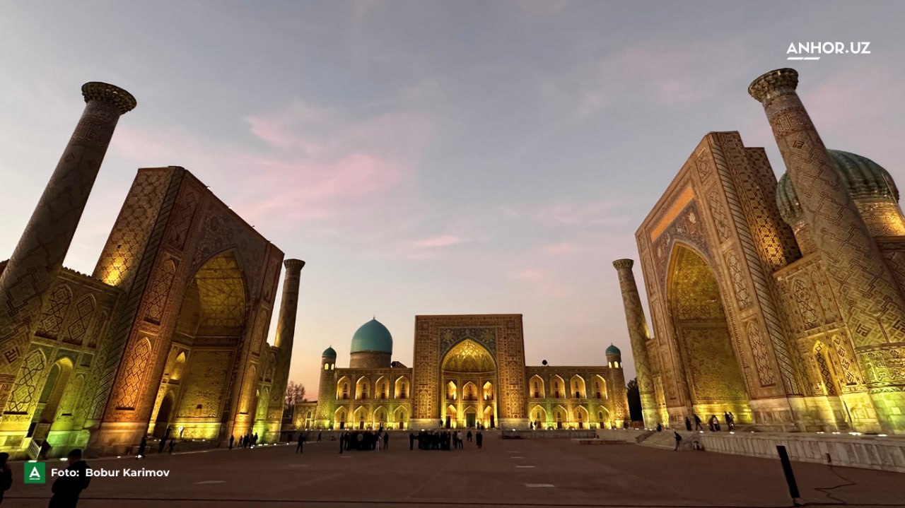 Почему я не верю ЮНЕСКО журналистка из Самарканда Самаркандская журналистка Анастасия Павленко заявила что не верит ЮНЕСКО С 30 октября по 13 ноября в Самарканде пройдет 43 я сессия Генеральной конференции ЮНЕСКО первая в истории проводимая за пределами штаб квартиры в Париже Вот возникает вопрос который почему то никто не задаёт вслух а кто оплачивает этот праздник ЮНЕСКО За чей счет банкет Кто финансирует проживание транспорт организацию питание для четырёх тысяч гостей в течение почти двух недель Ответа нет Но возможно его стоит знать хотя бы потому что эти деньги можно было направить туда где рушится штукатурка трескаются стены и гниют старинные деревянные колонны Таких объектов только в Самарканде больше тысячи но на них нет денег Подробнее   anhor uz news unesco samarkand anhoruz Новости события мнения Мобильное приложение IOS Android