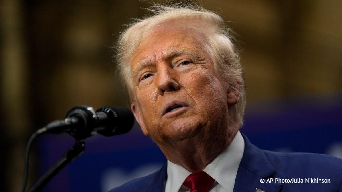 Трамп заявил, что не идет на ужесточение санкций против РФ, чтобы не навредить перспективам урегулирования на Украине. #Россия #Z #Зеленский #украина #победаzaнами #BarguZin24 БаргуZин Vk YouTube TikTok X