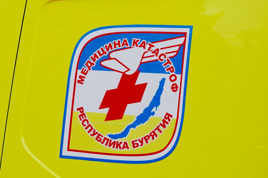 В Улан Удэ на железной дороге погиб человек Трагедия случилась ночью По данным Территориального центра медицины катастроф РБ пострадавший скончался до прибытия медиков Обстоятельства произошедшего не сообщаются Но специалисты просят жителей быть внимательными при переходе железнодорожных путей Бурятия Подробности в Номер один Сообщить нам свою новость можно по кнопке Письмо в редакцию