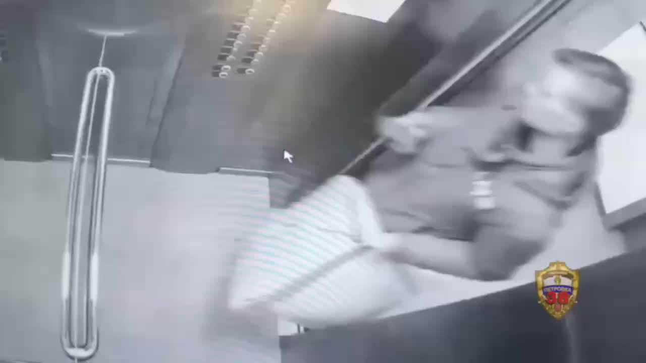 Супружеская пара похитила 7,4 миллиона рублей из квартиры в Москве