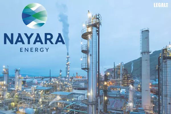 Индийская Nayara Energy Ltd. ищет банк для проведения платежей за российскую нефть  Компания Nayara Energy Ltd. обратилась к правительственным чиновникам с просьбой выступить посредником в отношениях с местными банками, после введения санкций ЕС и угроз Трампа.  По словам источников Bloomberg, компания ищет мелкого индийского кредитора с меньшим влиянием на мировые финансовые рынки, чтобы снизить риск вторичных санкций, ссылаясь на UCO Bank, который содействовал торговле нефтью с Ираном в 2018 году, для финансирования и осуществления платежей за импорт сырой нефти, а также для получения платежей за экспорт нефтепродуктов      YouTube   sponsr.ru