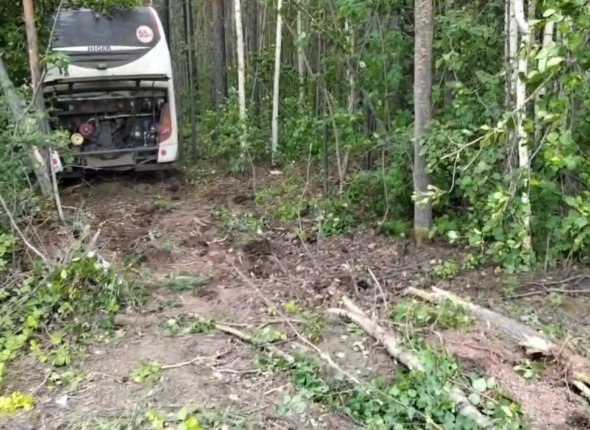 Следователи начали проверку по факту ДТП с пассажирским автобусом в Братске В результате происшествия пострадали пять человек ВИДЕО Читать подробнее на сайте...