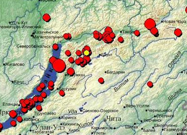 Накануне в Северо-Байкальском районе Бурятии вновь произошло землетрясение. Эпицентр находился в 80 км юго-восточнее посёлка Кумора.  Как сообщили в МЧС, толчки в населённых пунктах не ощущались