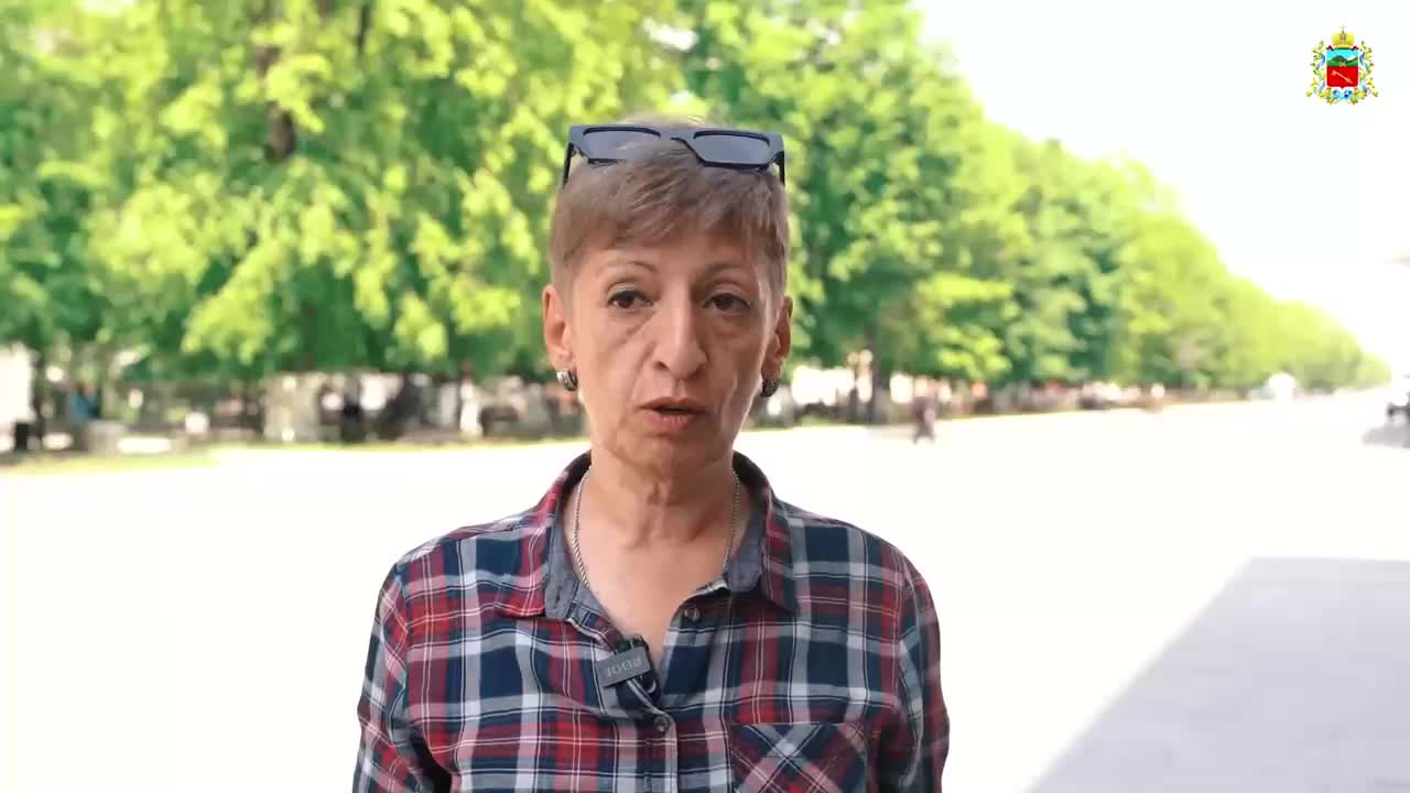 Во Владивостоке высадили почти 700 деревьев и кустарников вдоль дорог
