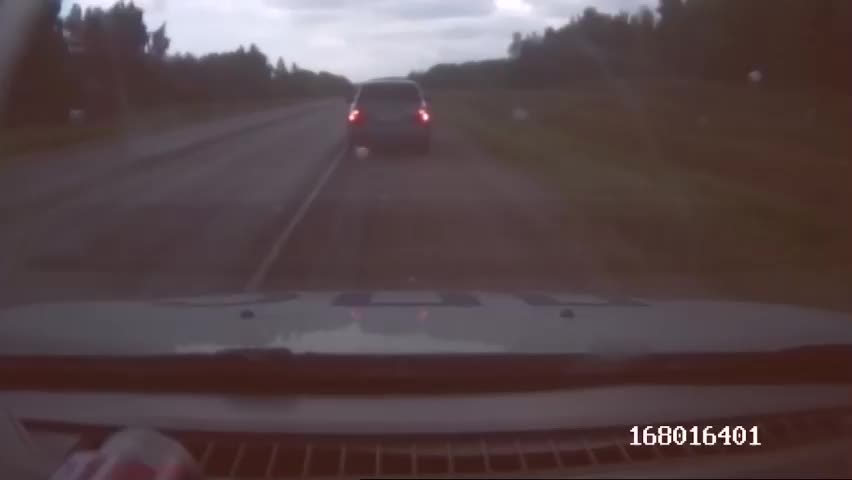 Сотрудники Госавтоинспекции спасли мужчину с болями в желудке на трассе Омск-Черлак