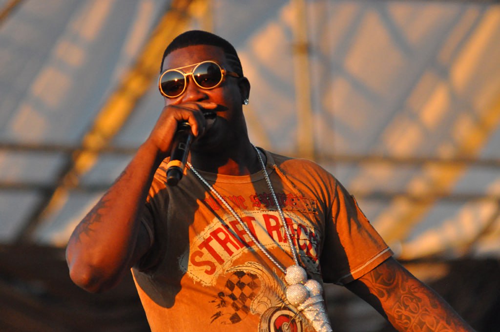 Gucci Mane впервые выступит в Москве Рэпер исполнит свои хиты Lemonade Icy Rumors и Wake Up In The Sky 13 декабря 2025 в МТС Live Холл Больше новостей в Daily News