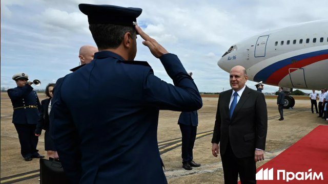 Мишустин назвал Бразилию ведущим торговым партнером России в Латинской Америке Заявления премьера с заседания двусторонней комиссии высокого уровня Россия обеспечивает около четверти потребностей Бразилии в импорте минеральных удобрений Бразилия сохраняет лидирующие позиции на российском рынке как поставщик продуктов в первую очередь мяса и кофе Необходимо наращивать взаиморасчеты в национальных валютах между Россией и Бразилией Россия готова делиться с Бразилией своими наработками в развитии технологий мирного атома внедрении ИИ цифровых госуслуг Подписывайтесь на ПРАЙМ в MAX