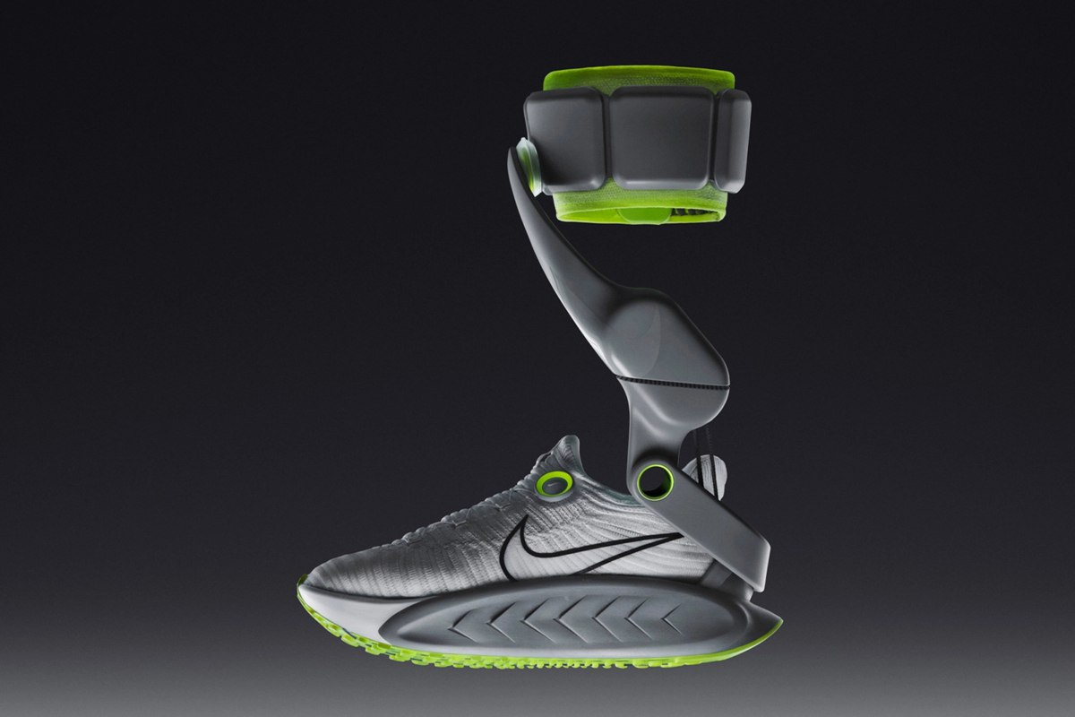 Nike представила Project Amplify роботизированную систему для улучшения движений голени и голеностопа которая крепится к кроссовкам Компания считает что устройство поможет обычным людям ходить или бегать немного быстрее и на более дальние расстояния с меньшими усилиями Пока его тестируют vc ru tech 2294593