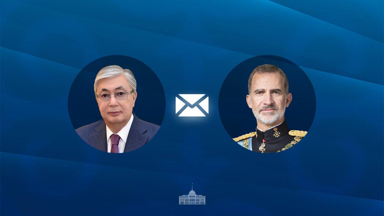 Президент направил телеграмму поздравления Королю Испании Касым Жомарт Токаев поздравил Короля Фелипе VI и его соотечественников с национальным праздником этой страны Днем испанской нации В своем поздравлении Глава государства отметил последовательное укрепление двусторонних отношений основанных на узах дружбы и взаимопонимания в различных сферах Президент выразил уверенность в том что благодаря совместным усилиям сотрудничество между Казахстаном и Испанией будет неизменно развиваться во благо народов двух стран Касым Жомарт Токаев пожелал Королю Фелипе VI успехов в его благородных начинаниях а дружественному испанскому народу счастья и процветания Испания Казахстан Политика centralasianow Подписаться на канал