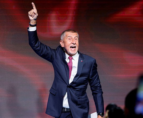 Президент Чехии назначил премьером страны лидера движения ANO Андрея Бабиша который против военной поддержки Киева Подпишись на primulinmd