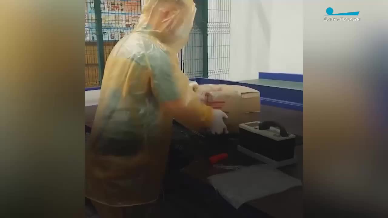 Таможенники задержали 30 кг радиоактивных бусин из Китая