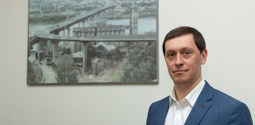 Андрей Левдиков покинул должность директора «Главного управления по строительству и ремонту метрополитена, мостов и дорожных сетей в Нижнем Новгороде» ГУММиД . Как сообщили NewsNN в мэрии, он уволен по собственному желанию. Сейчас учреждение работает в обычном режиме.