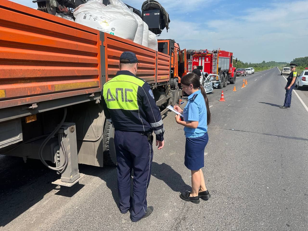 Уголовное дело возбуждено по факту смертельного ДТП в Прокопьевском округе Региональная прокуратура начала проверку и поставила на контроль результаты расследования. Максимальное наказание - 7 лет лишения свободы. Вести-Кузбасс Новости
