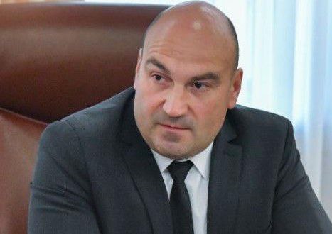 Бывший заместитель председателя правительства Саратовской области Сергей Соколов назначен главой Красноармейского района, сообщает региональное министерство по делам территориальных образований. Муниципальное собрание сегодня приняло отставку главы Красноармейского района Александра Зотова. Обязанности главы Красноармейского района возложены на Сергея Соколова. Напомним, Соколов ранее занимал пост зампреда правительства области, где координировал работу министерств строительства и ЖКХ, транспорта, дорожного хозяйства, а также управления региональной безопасности, комитета по реализации инвестиционных проектов в строительстве и комитета культурного наследия.