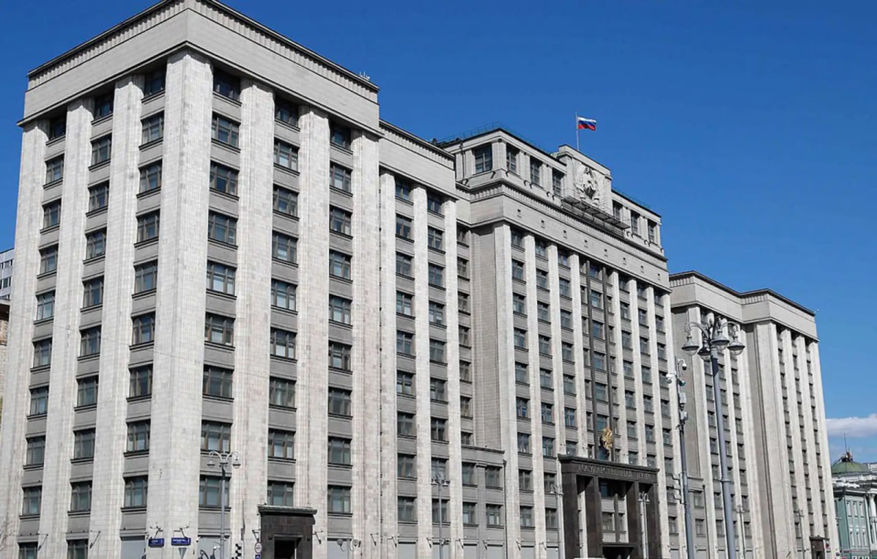 Депутаты фракции “Новые люди” отправили главе МВД Владимиру Колокольцеву обращение, в котором предложили ввести в России систему “Обратный билет” - обязательный депозит для трудовых мигрантов при въезде в Россию.