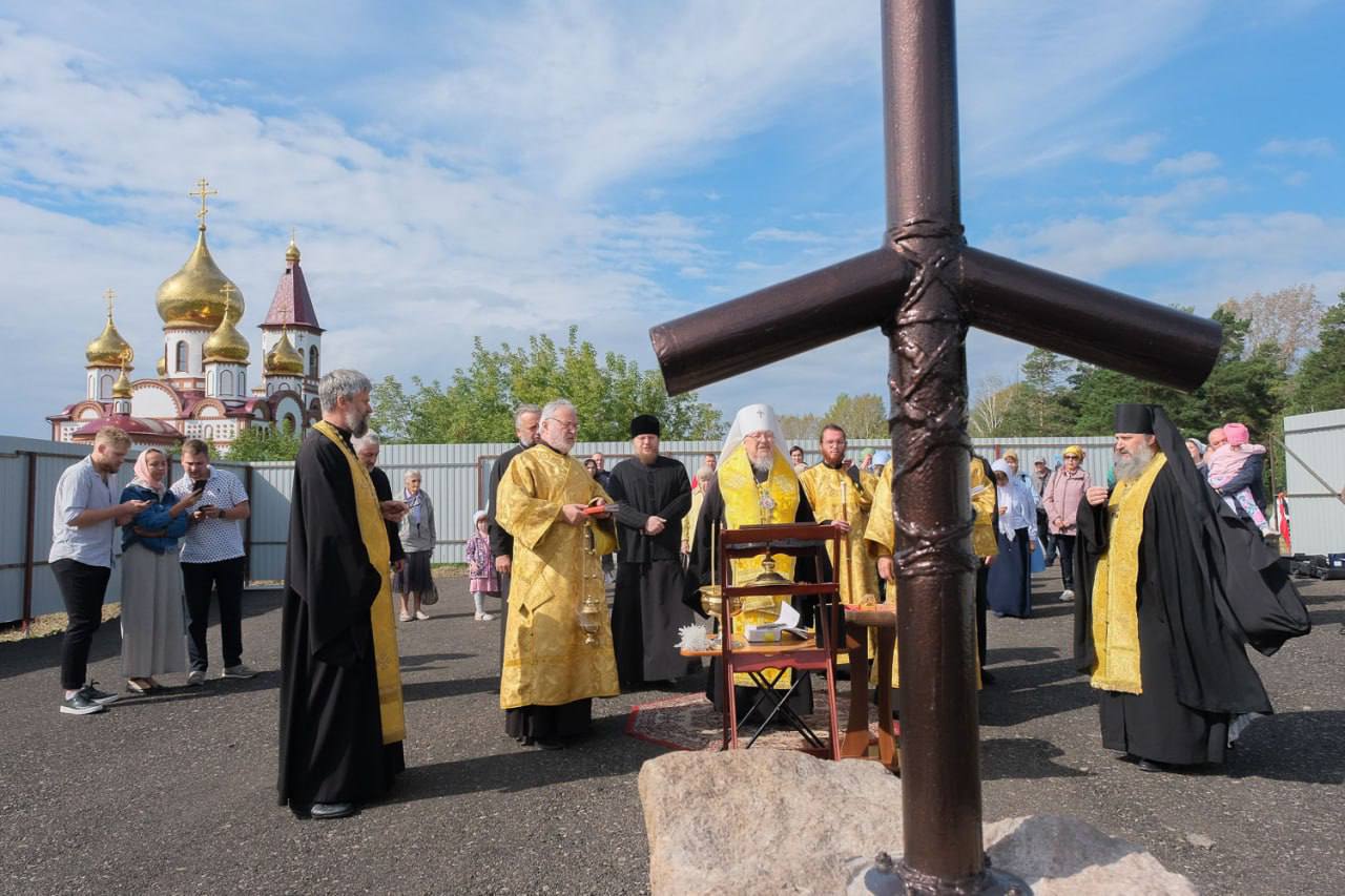 Еще один храм появится в красноярском Академгородке. Горсовет дал добро на строительство нового храма в честь преподобного Гавриила Ургебадзе, которого почитает Русская православная церковь. Построить его собираются рядом с храмом Новомучеников. Площадь участка 375 «квадратов». Начать стройку планируют уже в этом году, но точные сроки и бюджет пока не называются. Подписаться Прислать новость