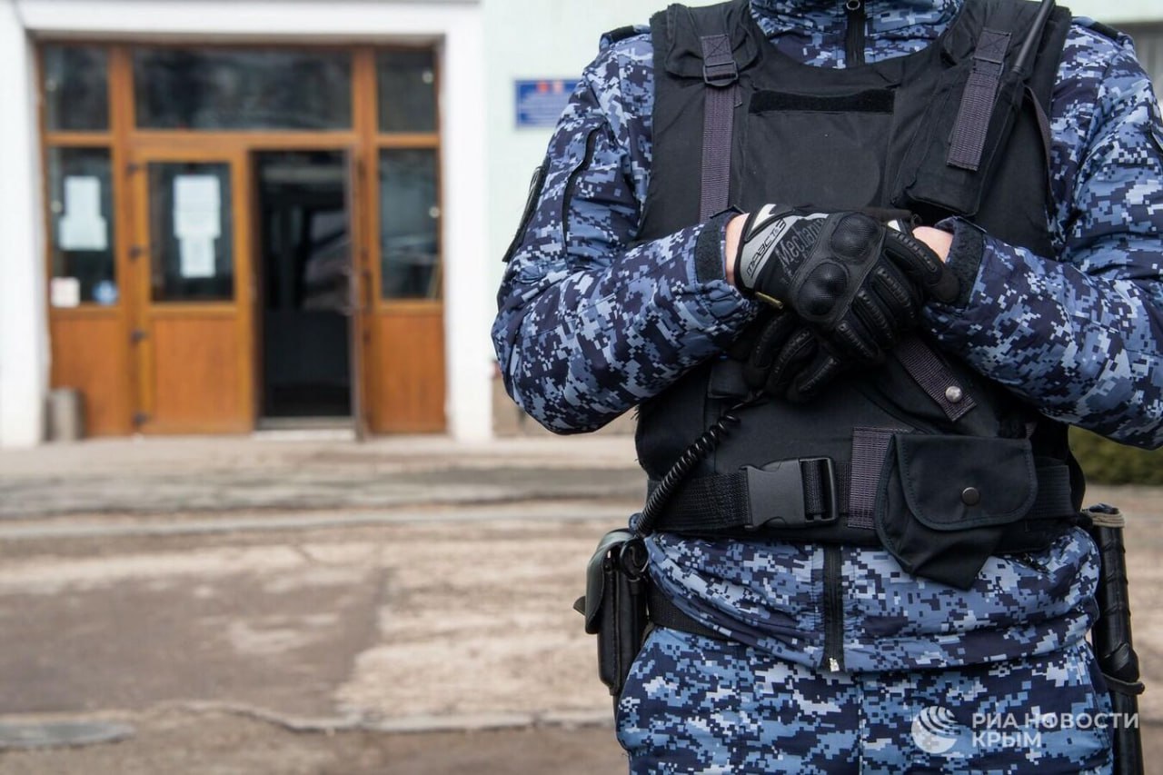 Завтра в районе бахчисарайской Гимназии имени Андреева пройдут антитеррористические учения Тренироваться будут с 10 00 до 15 00 Будет проводиться проверка готовности оперативных служб к ликвидации ЧС террористического характера сообщили в местной администрации Также ограничат движение на дорогах 0   Подписаться на РИА Новости Крым в Telegram MAX VK