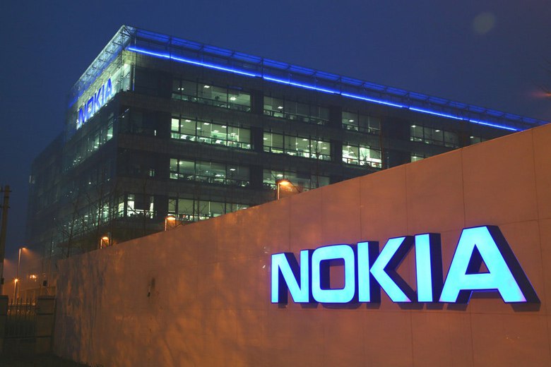 Хакер IntelBroker обвиняется во взломе Nokia и краже данных.     Утверждается, что он украл исходный код компании и готов его продать. Расследование инцидента уже проводится. Большой брат