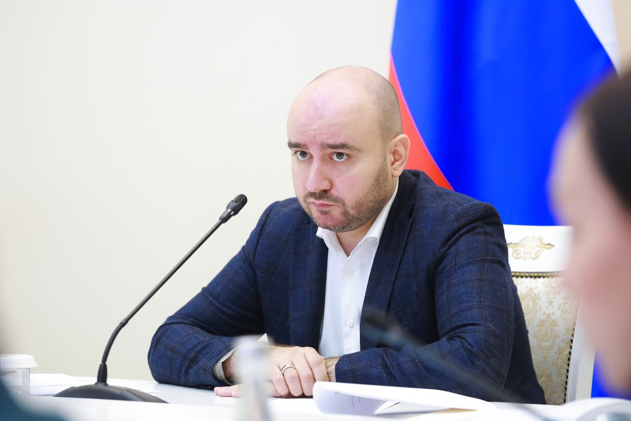 В Самарской области продолжается подготовка к масштабному международному форуму «Россия – спортивная держава» В четверг, 15 мая, губернатор Самарской области Вячеслав Федорищев провел заседание регионального оргкомитета Международного спортивного форума «Россия – спортивная держава», который пройдет в регионе с 20 по 22 октября 2025 года. #Спорт