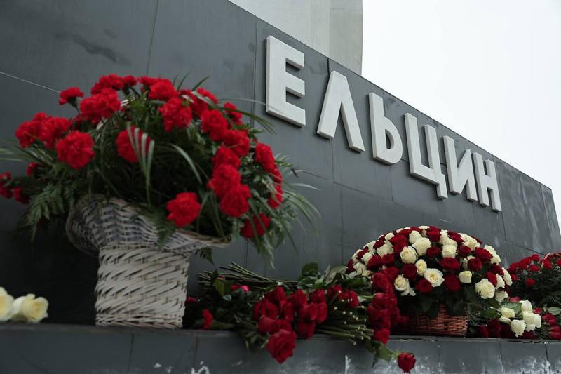 Дело о дискредитации российской армии завели на заместителя председателя Ельцин центра Людмилу Телень  Об этом пишут РИА «Новости» с ссылкой на пресс-службу судов Свердловской области. Из-за чего предъявлены обвинения неизвестно. При этом у Телень есть два гражданства – российское и израильское. Российский гражданин имеет право на двойное гражданство, это не ограничивает в правах.