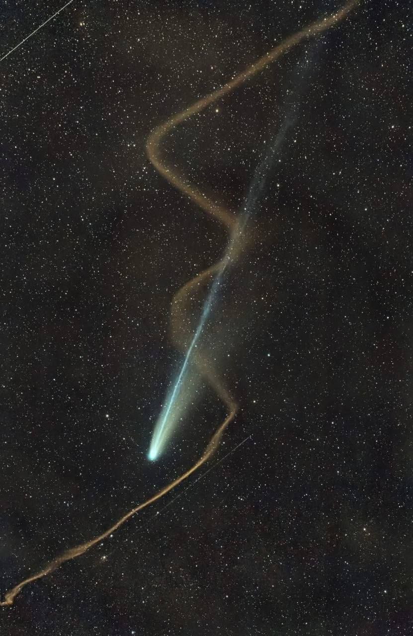 Комета C 2025 A6 Lemmon прошла на минимальном расстоянии от Земли и начала удаляться На Кубани её удалось зафиксировать на фоне Млечного Пути Пик наблюдений пришёлся на 21 октября однако при ясной погоде комету ещё можно увидеть около недели с использованием бинокля Подписаться ANR NEWS