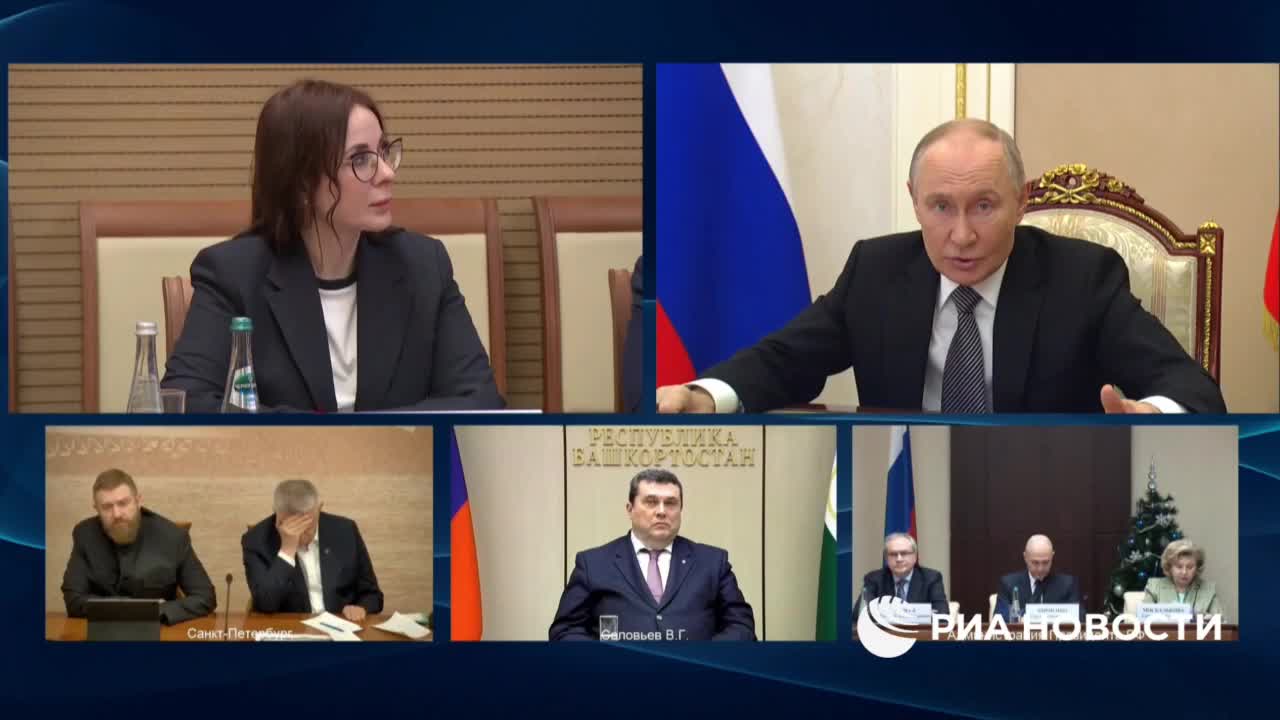 Президент поручает МВД урегулировать движение курьеров на электротранспорте