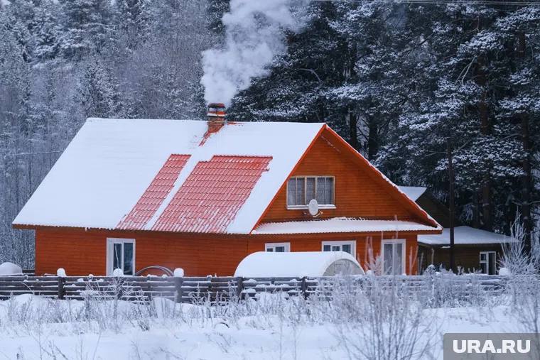 Ставки на аренду домов рухнули в Перми По данным портала Мир квартир средняя цена аренды такого жилья 53 7 тыс рублей что на 22 3 ниже чем год назад Эксперты связывают удешевление с менее востребованным форматом большинство предпочитают квартиры которые в среднем на 27 дешевле А вы бы что выбрали дом   квартира   Подписаться   Дать буст Мы в MAX