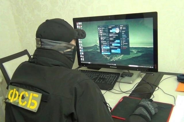 УФСБ России по Дагестану возбудило уголовное дело против гражданина России воюющего против военных РФ на Украине Об этом сообщила пресс служба ведомства По данным российских спецслужб фигурант разделяя идеологию сепаратизма выступая против воссоединения Крыма с Россией и проведения СВО вступил на Украине в батальон им Имама Шамиля На данный момент мужчина продолжает воевать против российских военных До этого против него в ноябре 2023 года уже было возбуждено уголовное дело по статье о государственной измене Организация признана террористической и запрещена в России Подписывайтесь на нас во ВКонтакте и в Одноклассниках чтобы быть в курсе самых интересных новостей Кавказа Подписывайтесь на телеграм канал АиФ Северный Кавказ