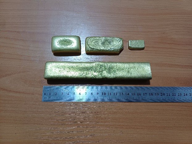 В Узбекистане пресекли контрабанду золотых слитков из Кыргызстана стоимостью более 1 млрд сумов