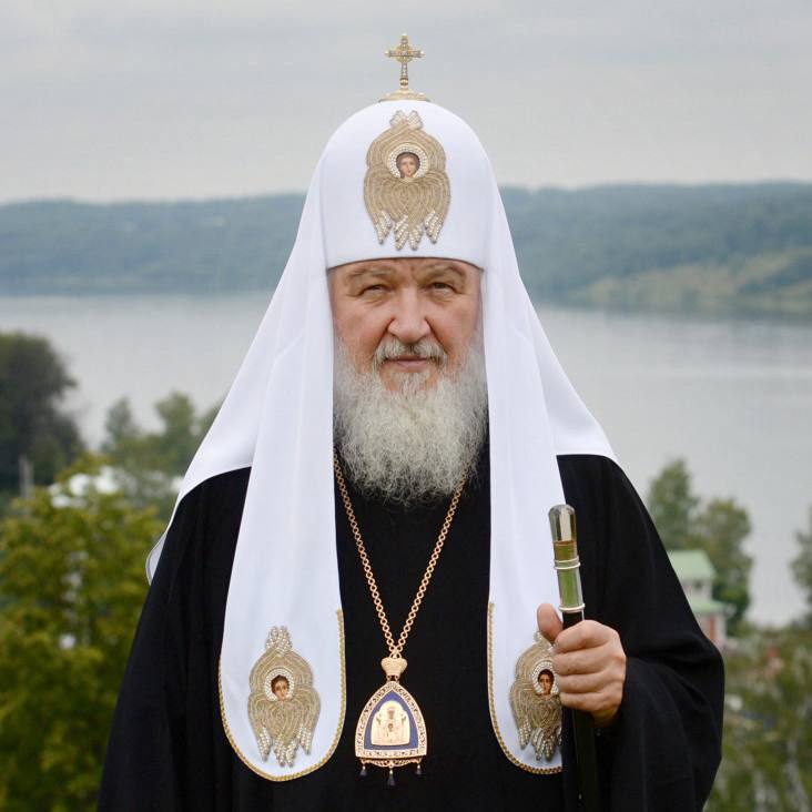 Патриарх Московский и всея Руси Кирилл:  «Ситуация с мигрантами, которые не владеют русским и не уважают обычаи страны, стала хуже за последний год.  Если тенденция сохранится, мы потеряем себя, потеряем Россию»