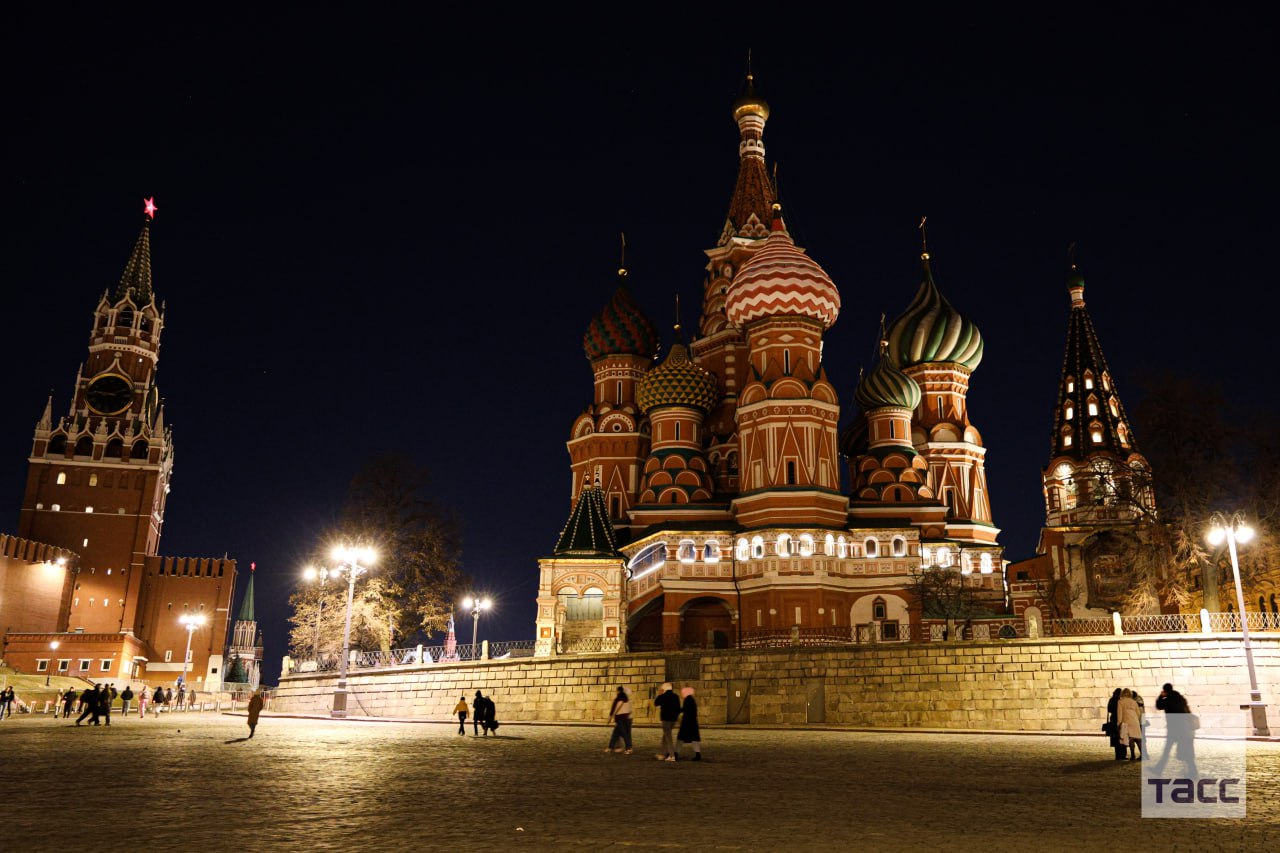 В Москве прошла экологическая акция "Час Земли".  Фото: Александр Патрин/ТАСС     / Москва