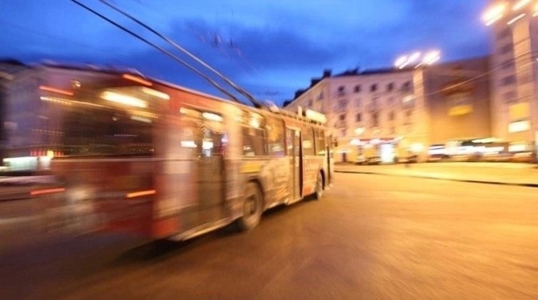 Напомним, завтра в Ставрополе не будут ходить троллейбусы №1, №2, №4 и №9. Это связано с перекрытием движения на более чем 20 улицах. Вспомнить, какие участки будут недоступны для авто, можно по ссылке. Подписаться прислать новость