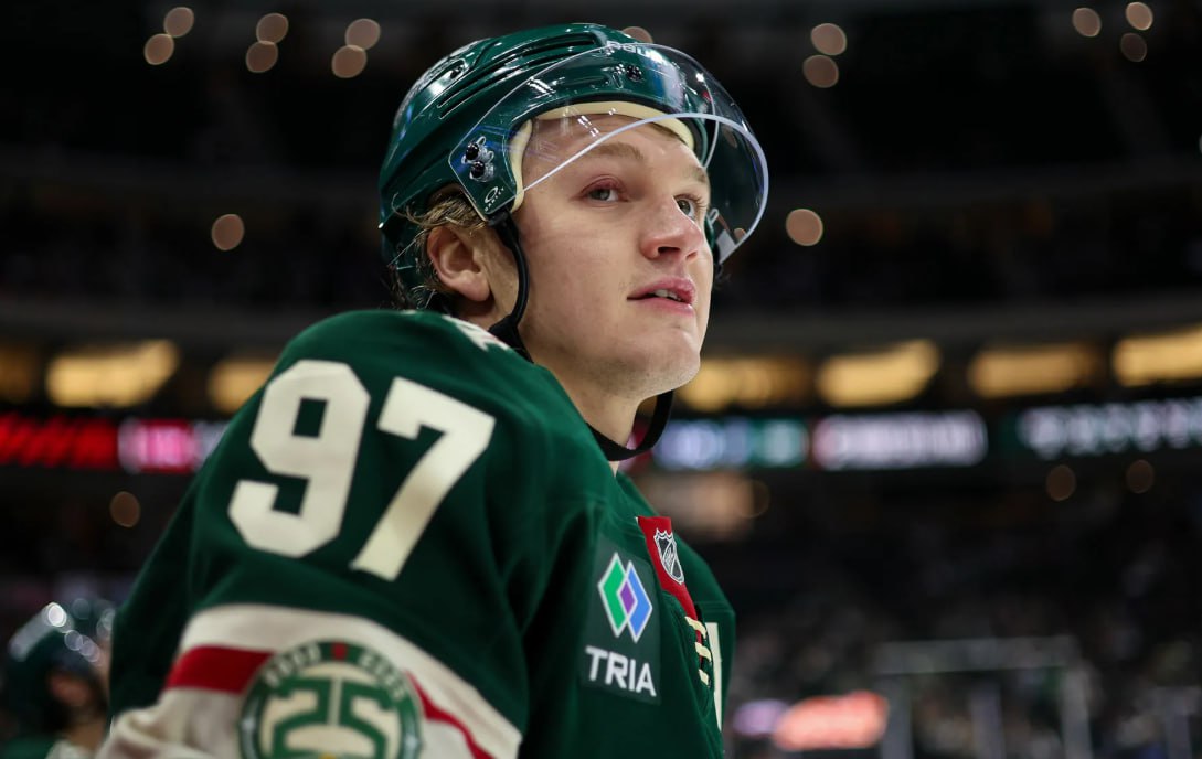 Гол и ассист Капризова помогли Миннесоте разгромить Питтсбург Встреча завершилась победой дикарей со счетом 5 0 Голкипер Питтсбурга Сергей Мурашов отразил 9 бросков из 10 почти за 39 минут игрового времени нападающий Евгений Малкин завершил встречу с показателем полезности 2