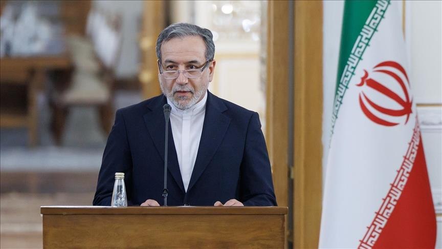 Иранский министр назвал Мюнхенскую конференцию Мюнхенским цирком из за выступления сына свергнутого шаха Реза Пехлеви Министр иностранных дел Ирана Аббас Аракчи назвал Мюнхенскую конференцию по безопасности на которой выступил сын свергнутого шаха Реза Пехлеви призывавший США и Израиль к вмешательству в дела его страны Мюнхенским цирком В своем сообщении опубликованном в социальных сетях американской компанией X иранский министр раскритиковал политику Европейского союза ЕС и некоторых европейских стран в отношении Ирана Аракчи сказал о Мюнхенской конференции по безопасности проходящей в Германии Обидно что Мюнхенская конференция по безопасности которая обычно считается серьезным и престижным мероприятием превратилась в Мюнхенский цирк из за иранского вопроса Подробнее на нашем сайте http v aa com tr 3830259 24 7 в сутки с Агентством Анадолу