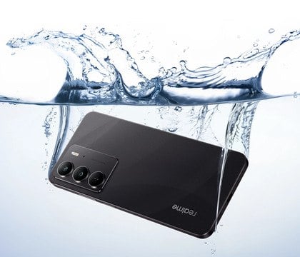 В DNS стартовали продажи прочного смартфона realme C75 — IP69 и защита от падений  В портфолио DNS появился новый доступный смартфон realme C75. Устройство выглядит как обычный телефон, однако устойчиво к различным экстремальным воздействиям. Благодаря особой конструкции корпуса, аппарат выдерживает падение с двух метров на мраморный или бетонный пол.  Читать далее