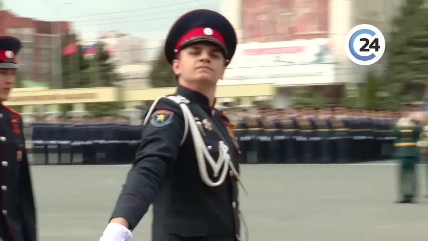 Парад в честь Дня Победы в Саратове собрал полмиллиона зрителей
