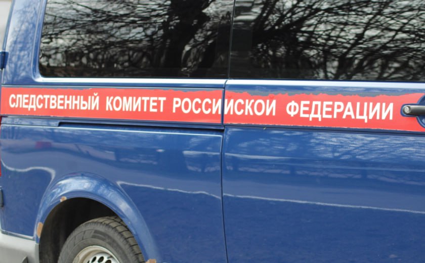 ‼ Тульские школьники осквернили могилу военного: возбуждено уголовное дело В Подмосковье задержаны пятеро подростков, среди которых трое школьников из Тулы, за осквернение могилы российского военнослужащего на Новом Солнечногорском кладбище. Все задержанные действовали сообща. Возраст преступников варьируется от 16 до 19 лет. Трое из задержанных — десятиклассники из Тулы, один студент МГУ из Дмитрова, а также местный безработный. Злоумышленники специально приехали в Солнечногорск для совершения преступления. По данному факту возбуждено уголовное дело по статьям «Хулиганство» и «Надругательство над телами умерших и местами их захоронения».