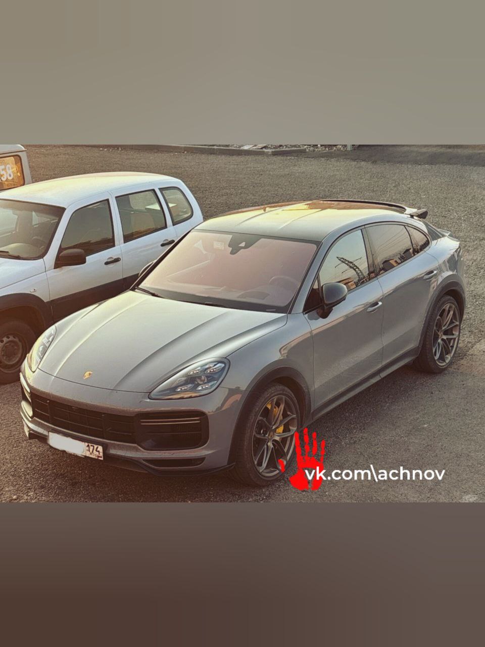 В Магнитогорске автоинспекторы поймали угонщика В Ленинском районе, во время патрулирования, сотрудники ДПС остановили «Порш Кайен Турбо», который находился в розыске. За рулем оказался 35-летний водитель. Полицейские проверили автомобиль по базе данных МВД и выяснили, что он был украден в Челябинске. Мужчину задержали, а машину доставили в отдел полиции. Теперь дело будет передано районным полицейским для дальнейшего разбирательства.