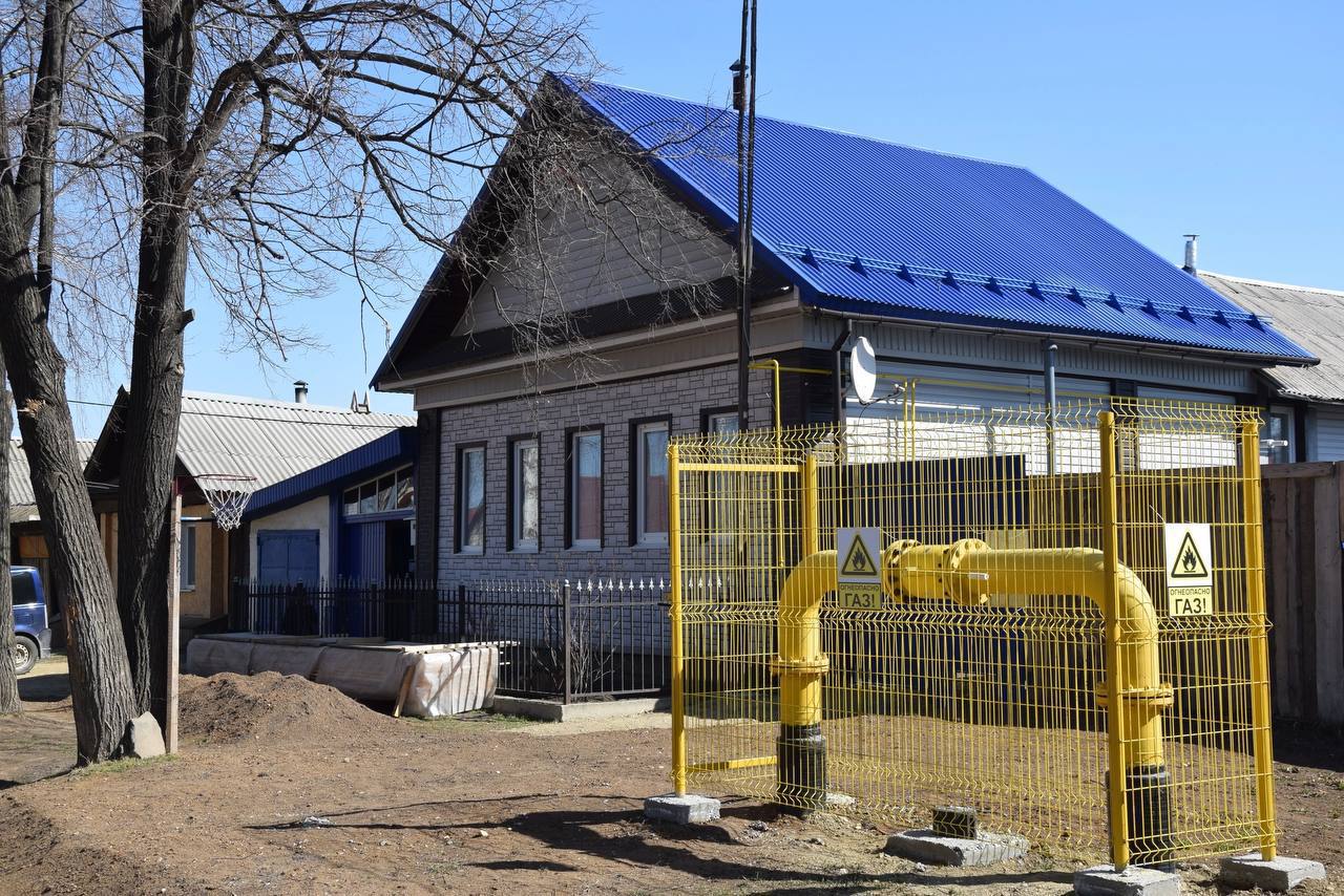 Газовые сети появятся в Ирбите Печёркино и деревне Уфа Шигири Новые объекты появятся в 2026 году В Ирбите газ придёт в микрорайоны Плодосовхоз Стрела и Звезда Проект также позволит подключить промышленную площадку Ирбитского молочного завода 42 домовладения и более 560 участков под индивидуальное строительство В Печёркино строительство сетей включено в план работ на следующий год а проект по газификации деревни Уфа Шигири уже прошёл конкурсный отбор Свердловский пул