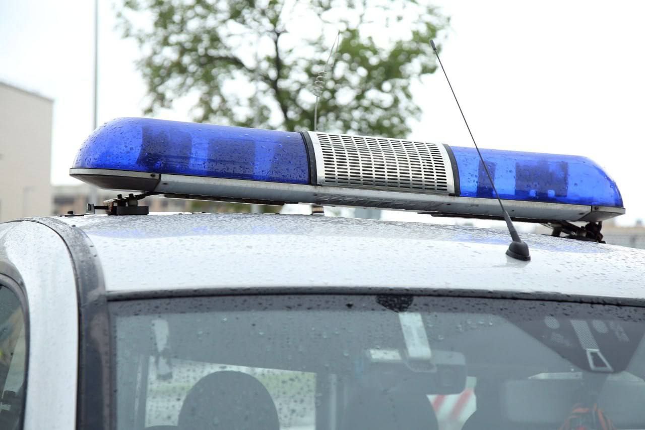 В Великобритании вступил в силу закон о запрете протестов у домов чиновников Об этом сообщили в МВД страны пишет РИА Новости Согласно документу лица занимающие государственные должности включая членов парламента теперь будут лучше защищены от преследований и запугивания Полиция получит расширенные полномочия по пресечению таких токсичных проявлений в политике Протесты у домов чиновников будут являться уголовным преступлением За нарушение закона положен тюремный срок до шести месяцев Канал n w order