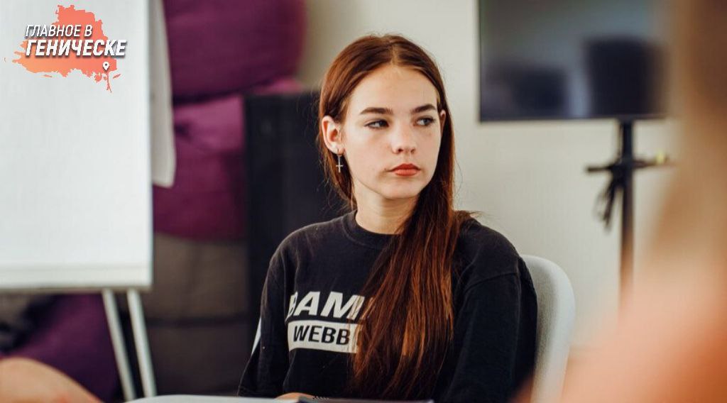 Молодежь Херсонской области приняла участие в итоговом слете движения Юг Молодой На базе Министерства по молодежной политике Запорожской области состоялся итоговый слет межрегионального движения Юг Молодой который объединил более 150 участников из Запорожской и Херсонской областей Мероприятие стало площадкой для обмена опытом и укрепления взаимодействия между местными отделениями Активисты приняли участие в мастер классах подвели итоги работы за 2025 год и обозначили ключевые направления развития на 2026 год