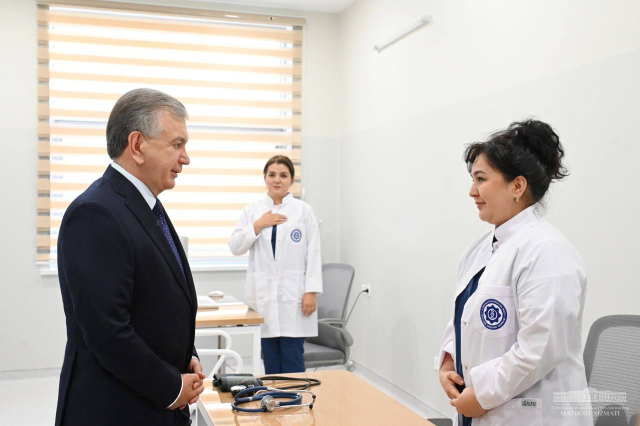 В Узбекистане государство будет оплачивать контракты за учебу детям врачей С 2026 года государство будет оплачивать 30 стоимости контракта в вузах для детей врачей и фармацевтов чей трудовой стаж составляет не менее 15 лет Подписаться на канал Узбекистан Online