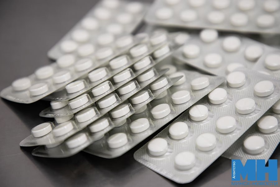 В Беларуси созданы устойчивые запасы лекарств на срок до полугода Заместитель премьер министра Наталья Петкевич обратила внимание что в Беларуси один из самых высоких уровней обеспеченности отечественными препаратами Кроме того в настоящее время белорусская фармпродукция экспортируется в 29 стран мира что говорит об успехах в этой сфере Минск Новости MINSKNEWS BY Telegram Viber FB VK Inst TikTok YouTube