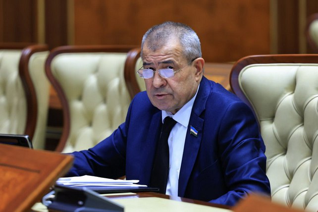 Сенат одобрил закон об обороте пиротехнических изделий На одиннадцатом пленарном заседании Сената был рассмотрен Закон Об обороте пиротехнических изделий   English O zbek tilida Ўзбек тилида На русском iOS Android