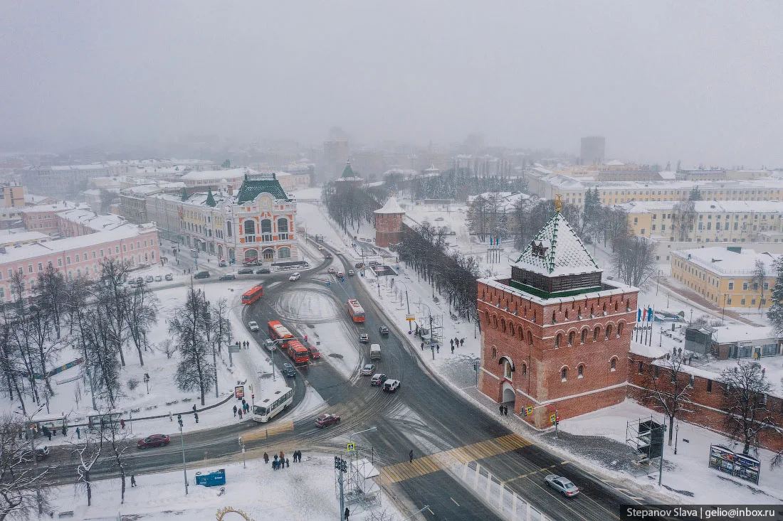 В Нижегородской области появится Министерство науки и высшего образования Для обеспечения необходимым оборудованием и техническими средствами нового Министерства в 2026 году будет выделено 5 8 миллиона рублей Кто возглавит Миннауки пока неизвестно Но есть информация что оно будет курировать создание ИТ кампуса Неймарк Подписаться на нас в MAX