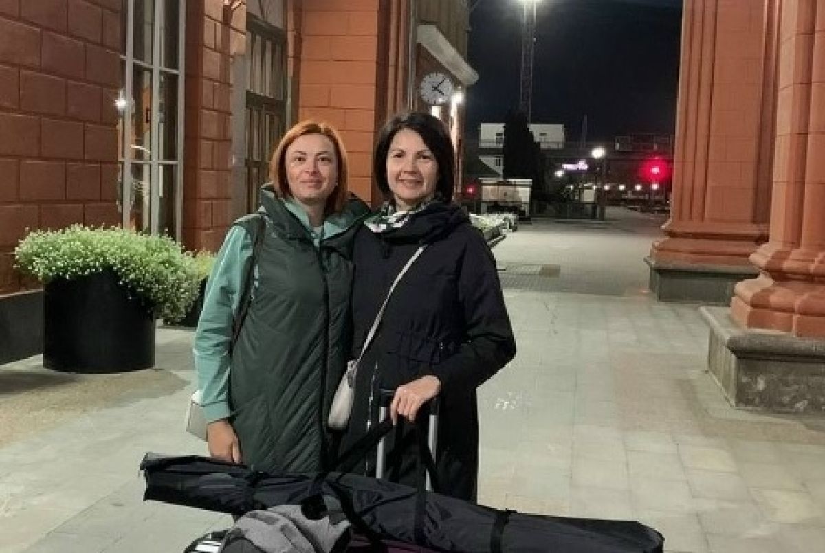 Две орловчанки отправились на конкурс Воспитатель года newsorel ru fn 1727222 html Два представителя нашего региона Ольга Васина и Олеся Коркина отправились в Геленджик где состоится финал конкурса Воспитатель года Об этом сообщили в региональном департаменте образования Прислать новость Подписаться