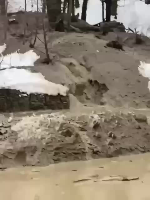 Непогода в Сочи: закрыты трассы и подъемники на курортах