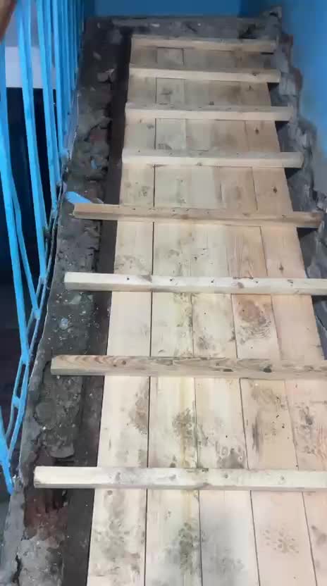 Обрушение лестничного марша в Кизляре: жертв нет, меры приняты