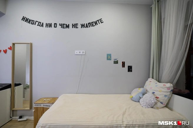 Рынок аренды жилья на Дальнем Востоке переживает заметные изменения. По данным аналитиков федерального портала «Мир квартир», за последний год стоимость аренды комнат во Владивостоке выросла на рекордные 78,8% и достигла 19 300 рублей в месяц. Существенный рост зафиксирован и в других городах региона: в Чите — на 38,9% до 16 300 рублей , в Хабаровске — на 16,5% до 17 600 рублей . Противоположную динамику продемонстрировал только Якутск, где аренда подешевела на 3,2%, составив 13 000 рублей в месяц. Подробнее - в материале. Подписаться
